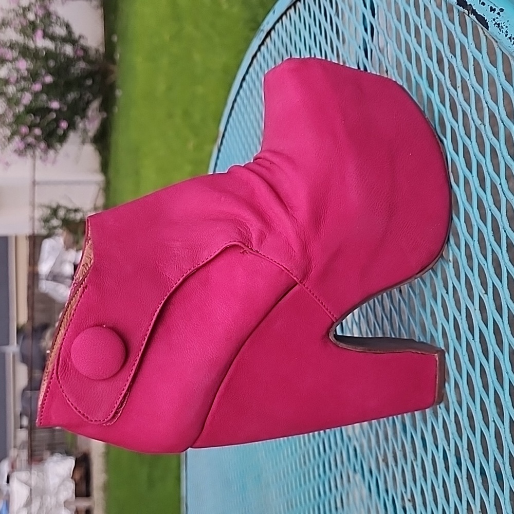 Jeffrey campbell What pink platform heels